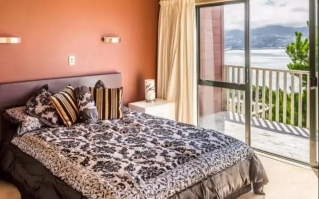 Stay Clifftop Chalet 1