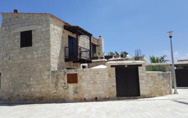 Michalis Anoyia Traditional Stonehouse