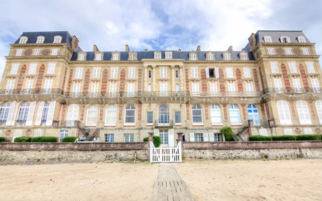 Les Roches Noires - INH 30994