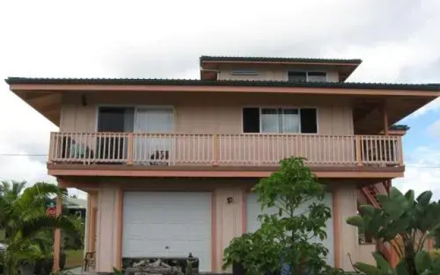 Nice Studio w/ AC near Kehena Beach and lava fields