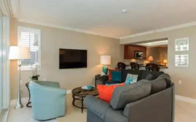Beautiful Condo with Breathtaking Sunset Views by RedAwning