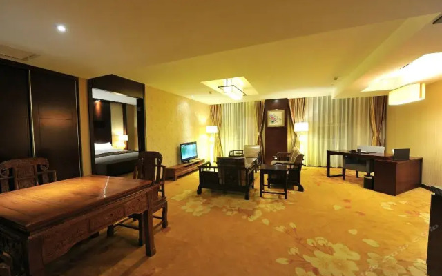 Hongqiao Business Hotel