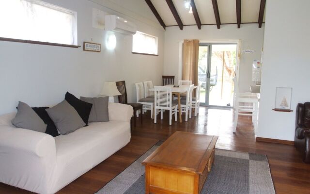 Stouty's at Hat Head