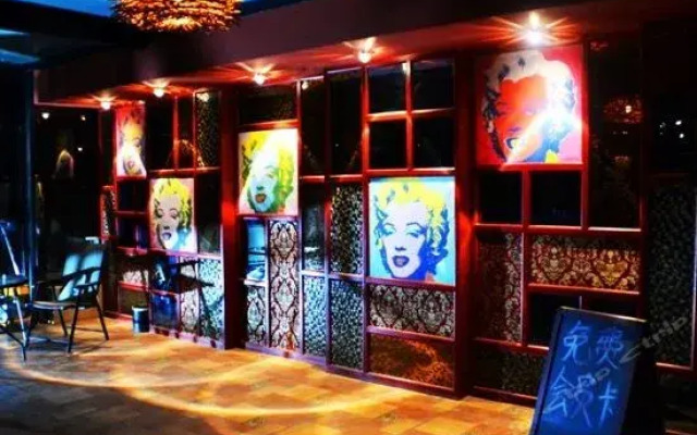 Moli Hotel