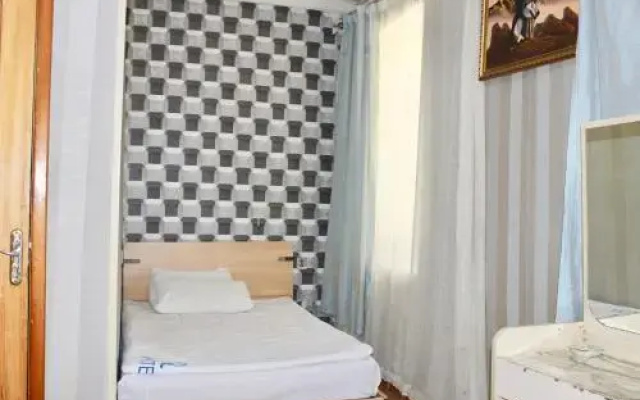 City Guesthouse & Tours