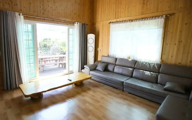 Jeju Neulpooreun House Pension