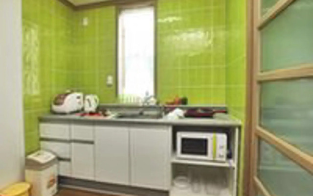 Geoje Doomomongdol Pension