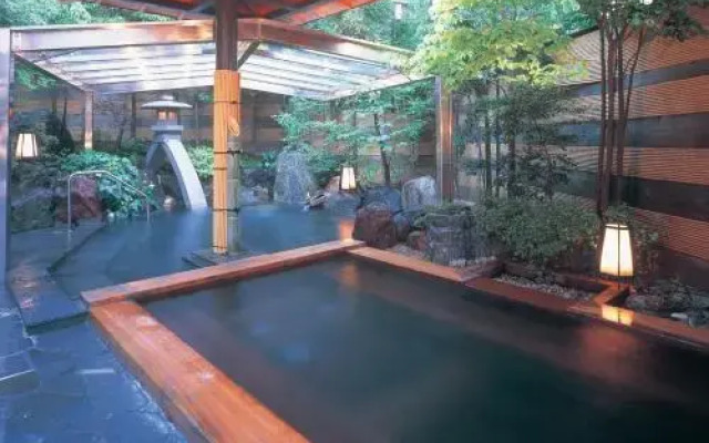 Yuzankaku
