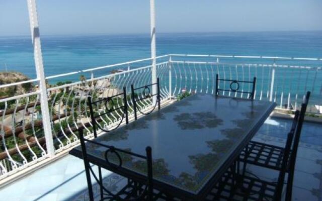 Bella Tropea Suite