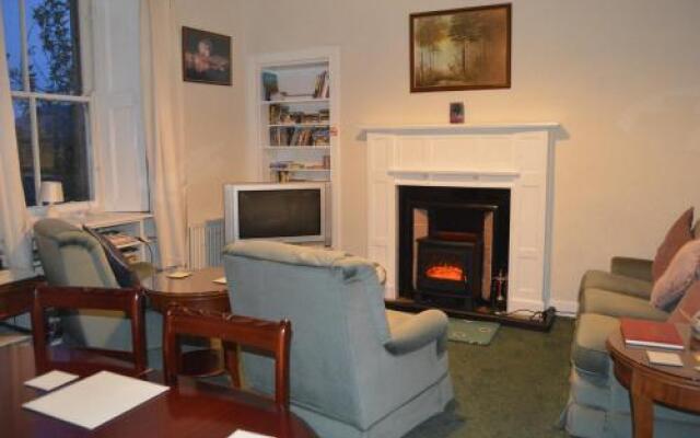 Carnegie Holiday Cottage Dunfermline Fife