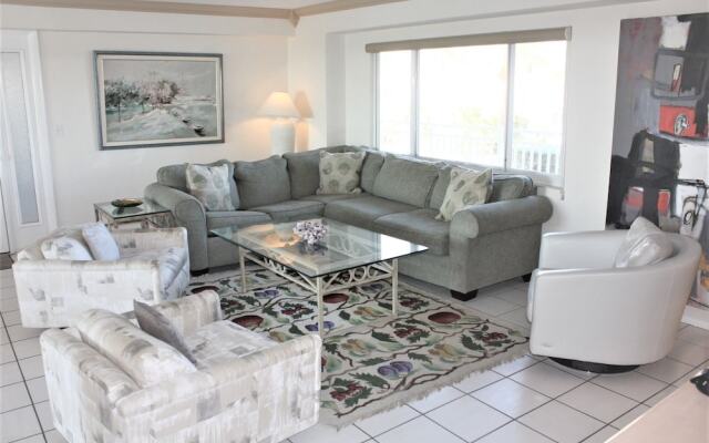 Jamaica Royale 204 - 2 Br Condo