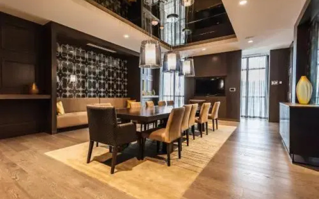 Atlas Suites Entertainment District