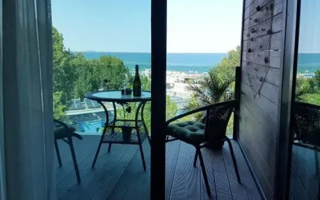 Lux Rooftop Studio w. Large 🌊 View Terrace