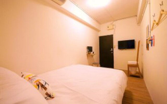 台中逢甲尼克旅店