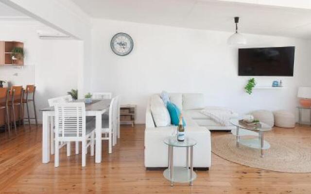 Sand Beach House - breathtaking view, and amazing position directly opposite the beach!