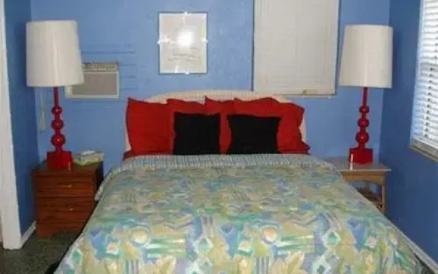 Knolls Court Motel