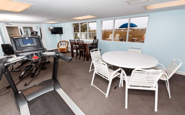 Pelican Isle 510 by RedAwning