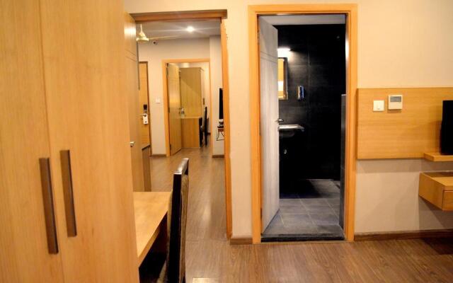 Savoury Business Hotel