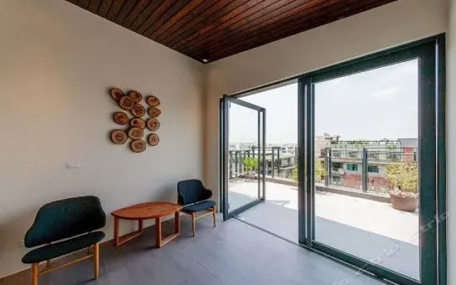 Laiyu Family Suite