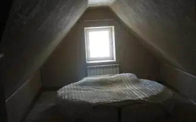 On Avtozovodsky Prospekt Mini-hotel