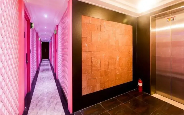 Jjack Hotel
