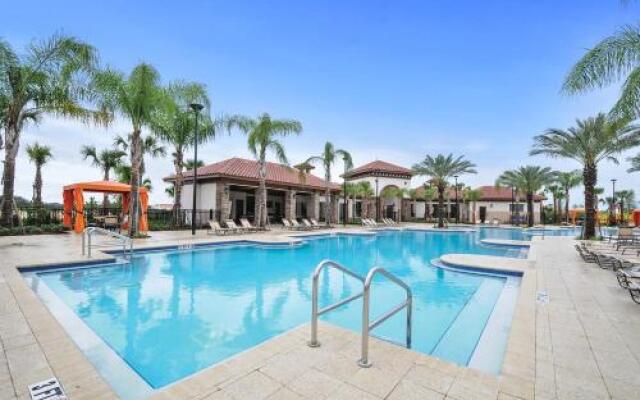 Acorn Six Bedroom Holiday Home Solterra 48