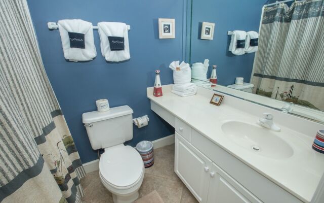 Oceania 907 3 Bedroom Condo by RedAwning