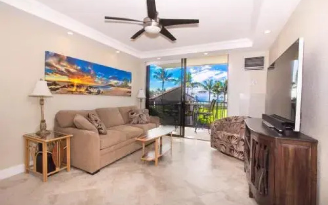 Kauhale Makai 434, 2 Bedroom, 2 Bathroom Oceanfront Condo, Pool