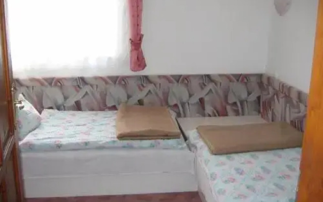 Arany Apartmanház I