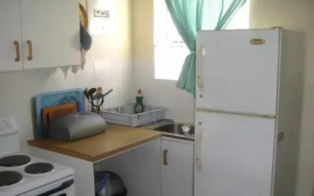 Waterside Living CL16