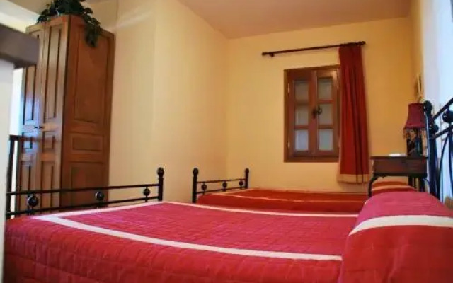 Rinoula's Traditional Houses