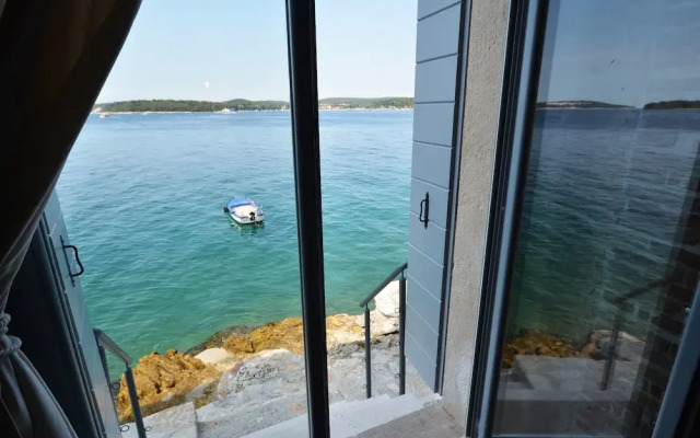 Arnolongo Sea View Studio