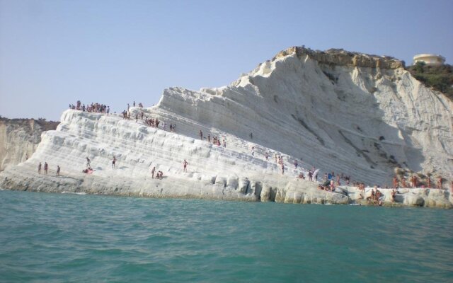 Un Tuffo alla Scala dei Turchi