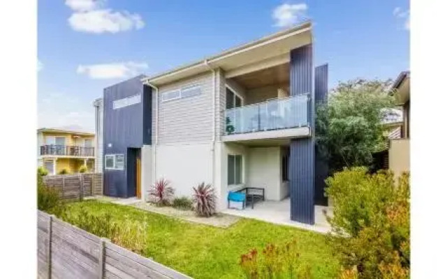 Sail Away - Inlet Side