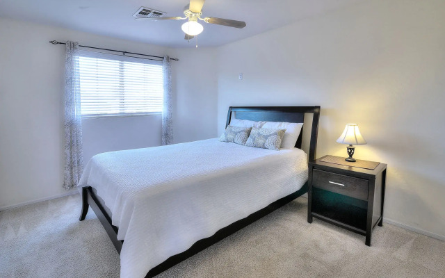 Bel Fleur - 6 Bed Home - Litchfield Park