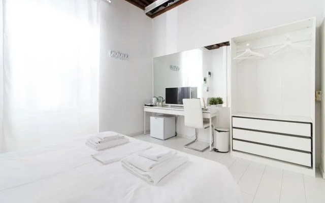 White Ostilia BB
