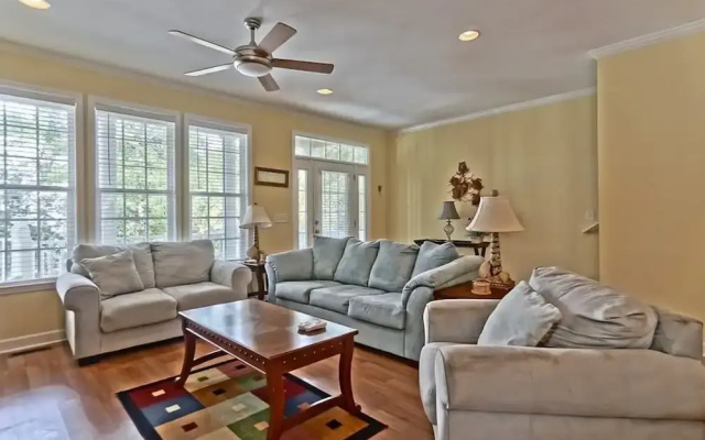 Tucker's Choice - 4 Br Home