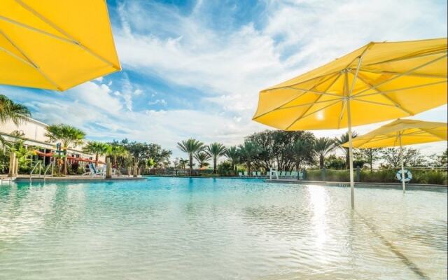 Exquisite Festival Villa