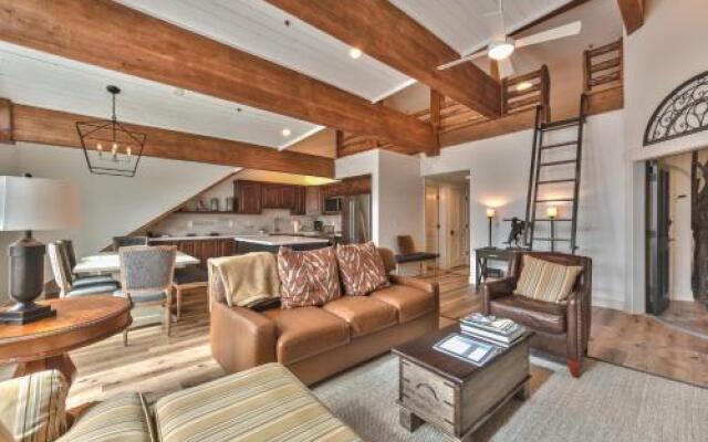 Deer Valley Black Bear Penthouse