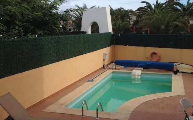 International Surf School & Camp - Hostel