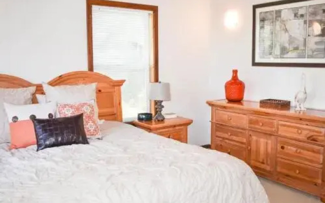 Sand Bucket House - 3 Br Home