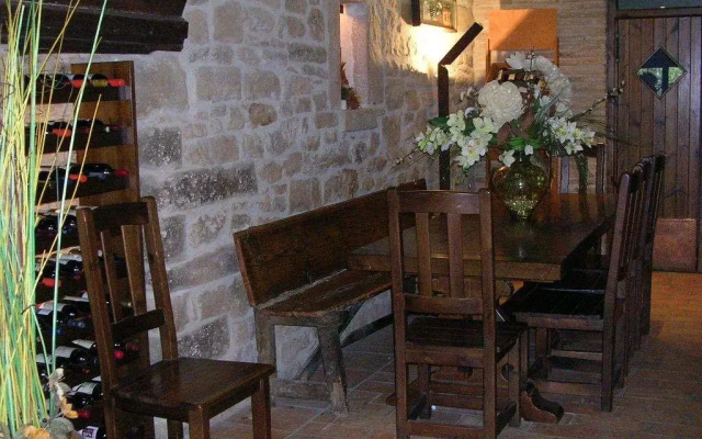 Mesón de Colungo
