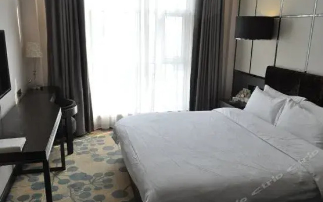 H Exquisite Hotel