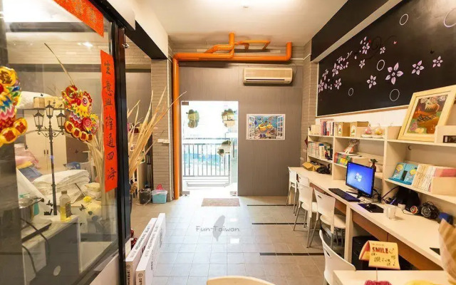 18 Boutique private clubhouse