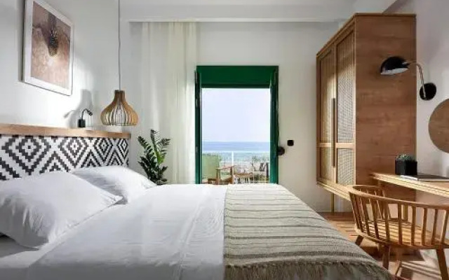 Beachfront Villa on Crete - Kirvas