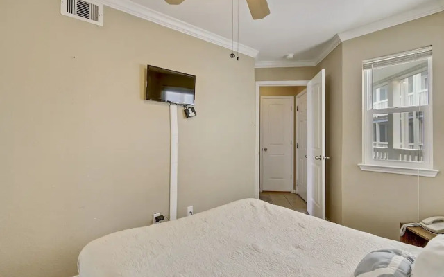Seascape 2119 1 Bedroom Condo by RedAwning