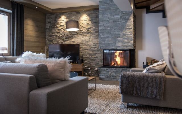 Whistler Lodge by Alpine Resorts