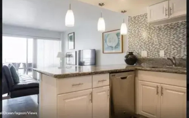 Astonishing Ilikai Condo Rental #1928