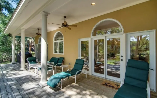 Turnberry Lane 127 by RedAwning
