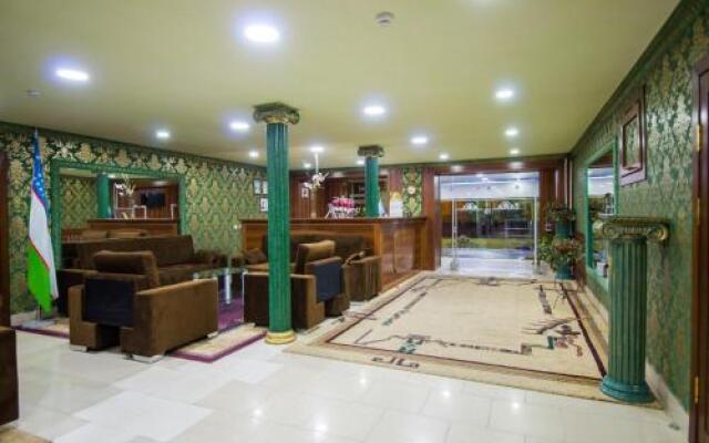 Sayohat Sari Hotel